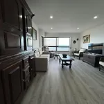 Beachfront Amazing Location - 19th Hole Apartamento *